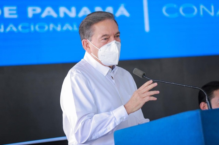Presidente Cortizo respalda proyecto que cambia nombre a tercer juego de esclusas