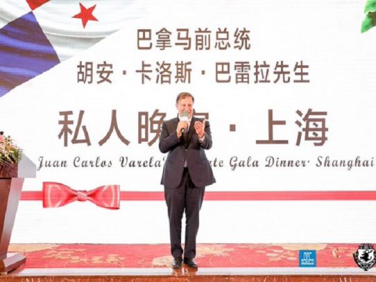 Varela reacciona al escándalo Varelaleaks en medio de gira por China
