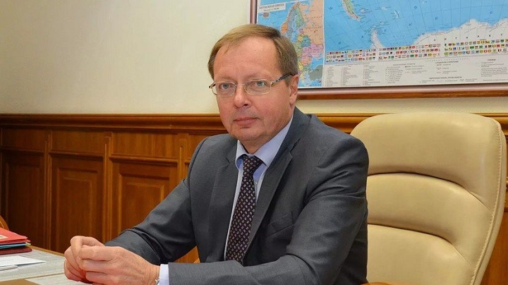 Embajador ruso en Londres niega implicación de Moscú en espionaje sobre vacuna anti-COVID