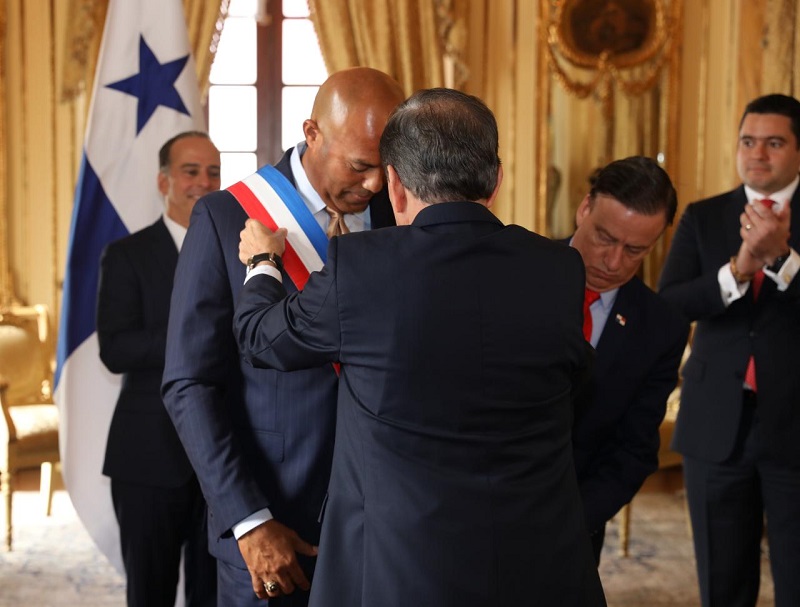 Mariano Rivera recibe la condecoración "Orden Belisario Porras"