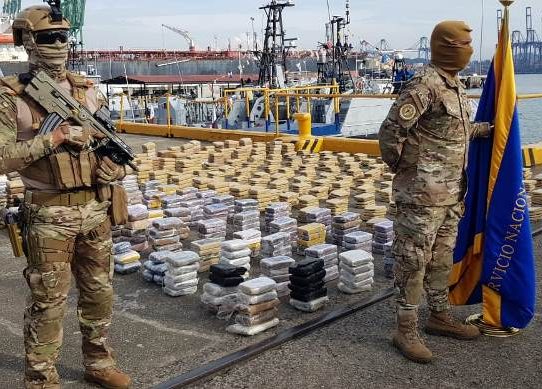 Senan incauta más de mil paquetes de presunta droga cerca de Isla Chapera