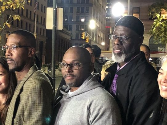 Justicia exonera en EEUU a tres hombres negros luego de 36 años de cárcel