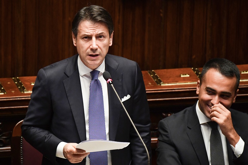 Giuseppe Conte promete una "nueva era de reformas" para Italia