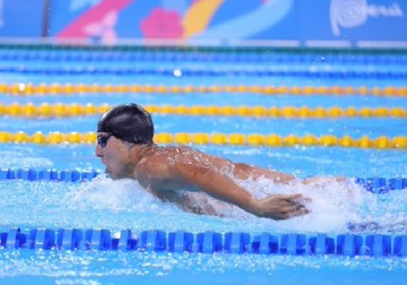 Nadador panameño Tyler Christianson clasifica a la final de los 200mts combinados