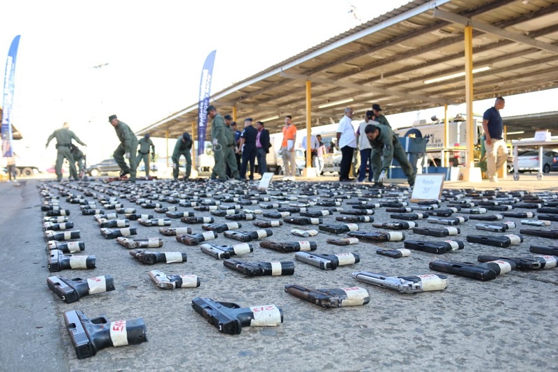 Destruyen 589 armas de fuego incataudas por las autoridades