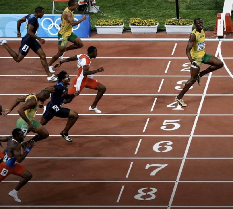 Usain Bolt bromea poniendo sus triunfos como ejemplo de "distanciamiento social"