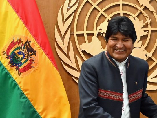 ¿Por qué los militares abandonaron a Evo Morales?