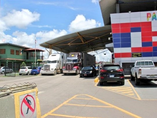 Costa Rica restringe el ingreso de transportistas de carga a su país