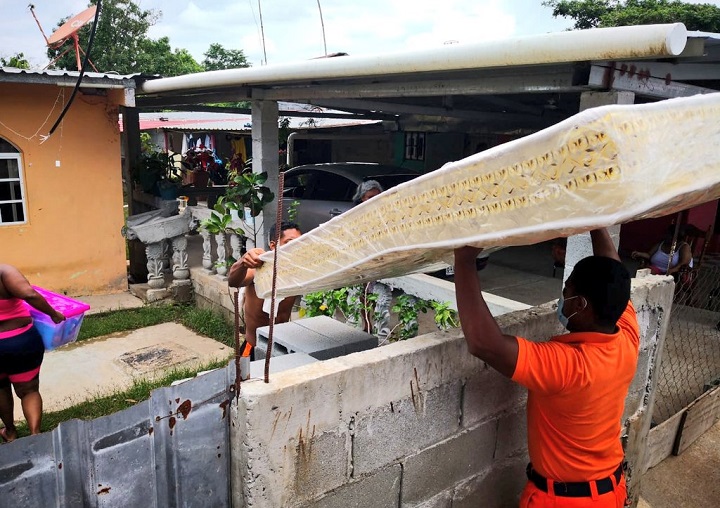 Entregan ayuda humanitaria a familias afectadas por inundaciones en Panamá Oeste