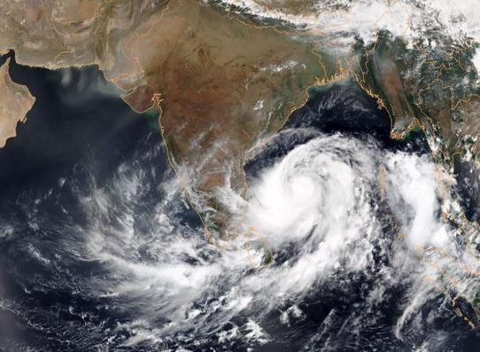 El ciclón Fani azota el este de India y Bangladés y deja tres muertos