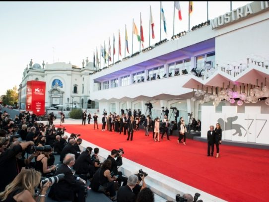 Se inaugura el Festival de Cine de Venecia, desafiante pero con distanciamiento social