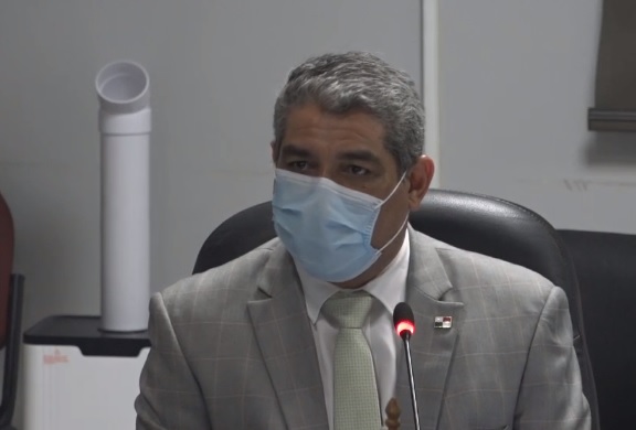 Sucre confirma búsqueda de médicos extranjeros para aumentar personal ante COVID-19