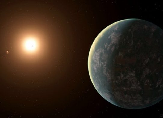 Hallan un planeta potencialmente habitable en un nuevo sistema solar