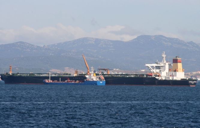 Carguero de bandera panameña fue detenido en Gibraltar a pedido de EE.UU, según España