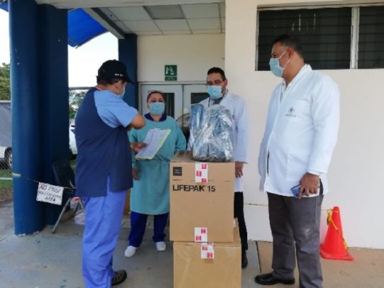 Hospital Rafael Estévez adquiere monitor para el traslado de pacientes