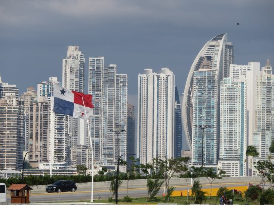 Panamá levanta estricta cuarentena de 24 horas a partir del 1 de junio