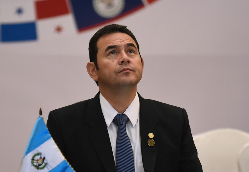 Presidente Morales decreta un 3% de aumento salarial en Guatemala