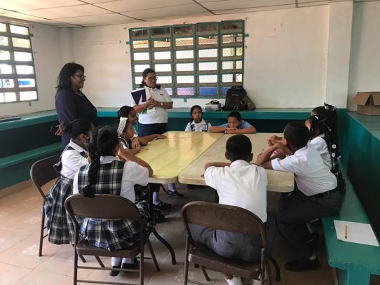 Jinro Corp. impulsará el emprendimiento con alumnos de dos escuelas en Colón