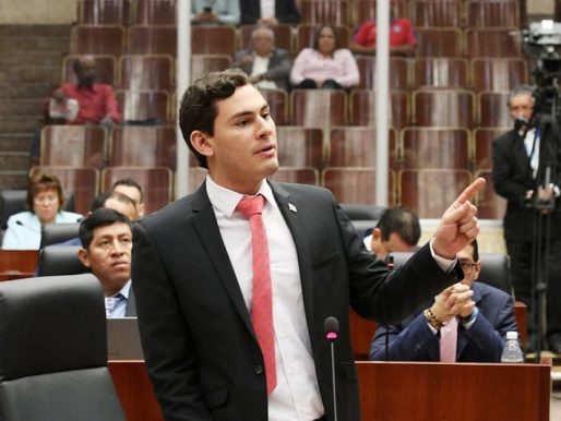 Juan Diego Vásquez no descarta volver a la Asamblea para el próximo periodo