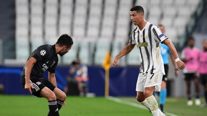 Lyon elimina a la Juventus pese a perder 2-1 en Turín