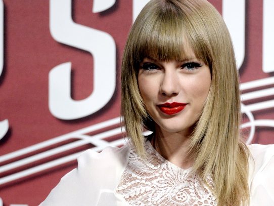 Taylor Swift sorprende al anunciar la salida de un nuevo álbum