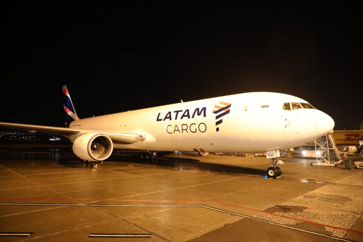 LATAM suspende todos sus vuelos internacionales hasta mayo