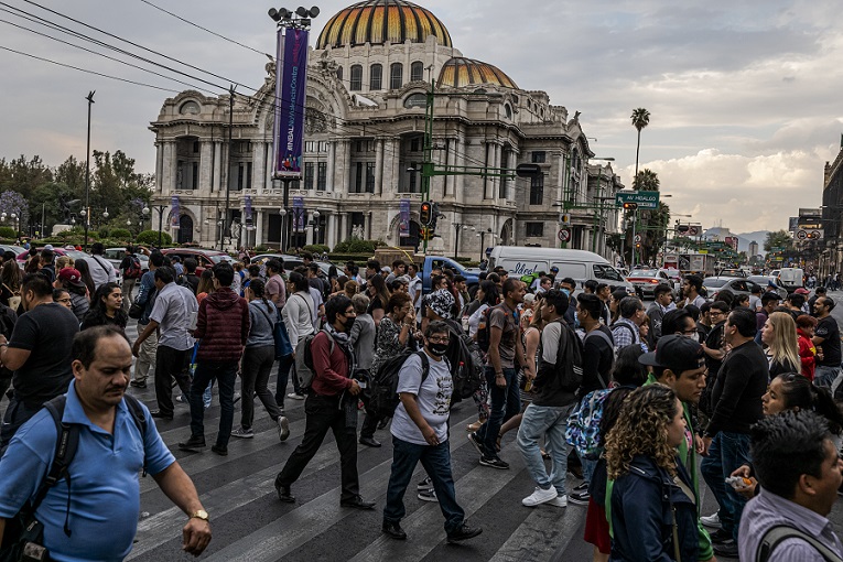 Mexicanos reclaman a China y la OMS indemnizaciones por el covid-19