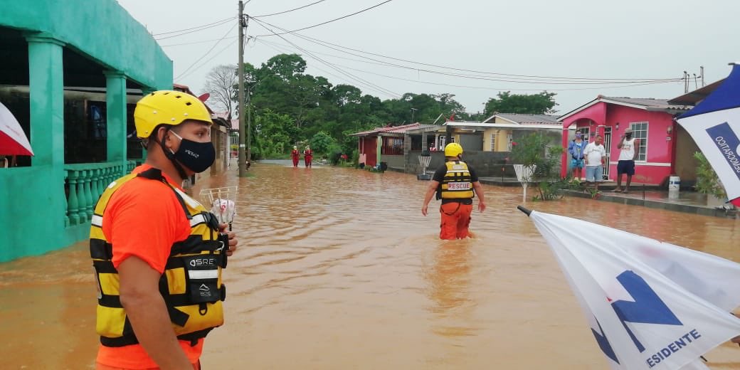 Sinaproc contabiliza 64 viviendas afectadas por inundación en Pmá. Oeste