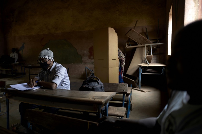 Elecciones legislativas en Mali pese a la violencia y el coronavirus