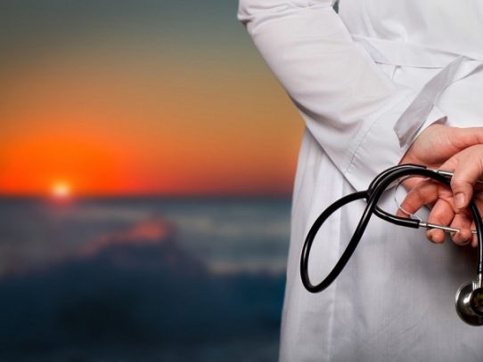 CSS contrata a 201 nuevos médicos y 64 enfermeras para aliviar turnos