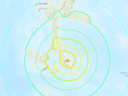 Fuerte terremoto de magnitud 7,3 sacude islas Molucas en Indonesia