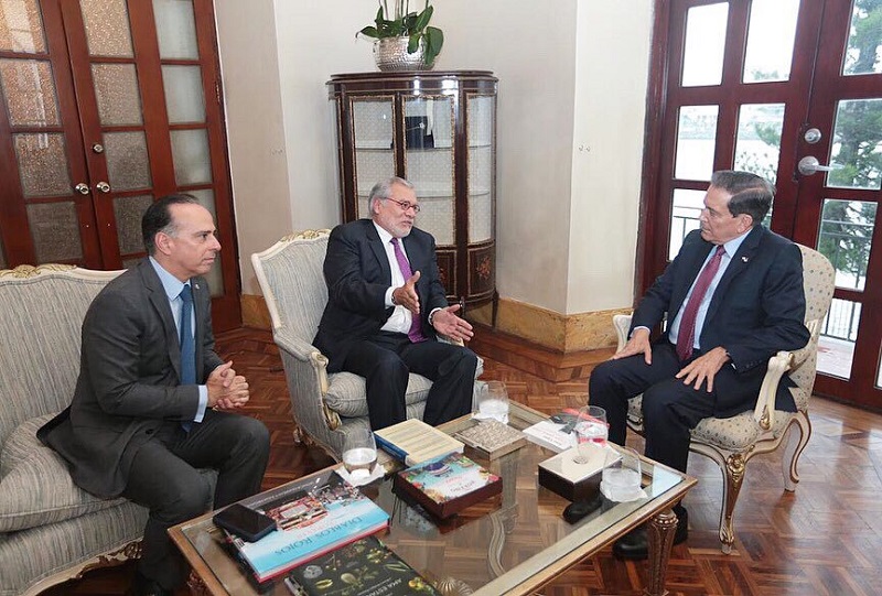 Presidente Cortizo y Ugaz conversan sobre iniciativas para combatir la corrupción