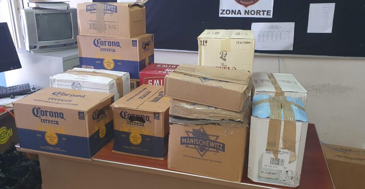 Decomisan licor de presunto contrabando en Colón