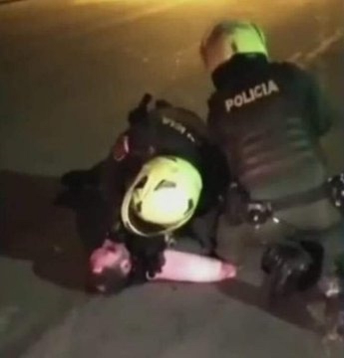 Abogado muere en Bogotá tras recibir descargas con taser por parte de dos policías