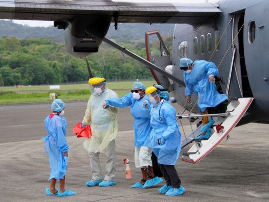 Trasladan a pacientes de Covid-19 desde Guna Yala, tras colapso de instalaciones