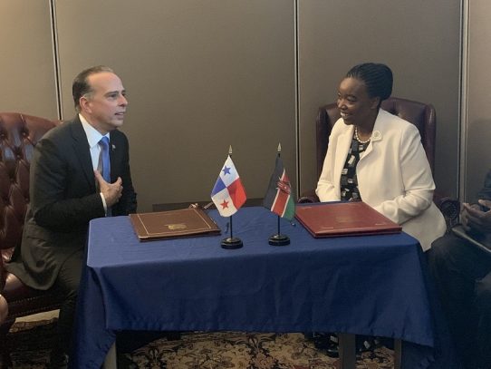 Panamá y Kenia establecen relaciones diplomáticas