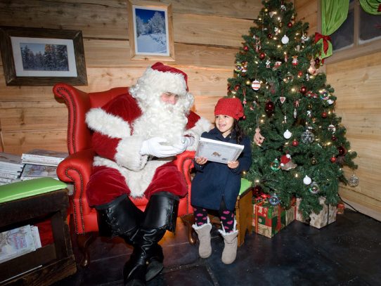 En Londres, Papá Noel se prepara ya para unas Navidades con distanciamiento social