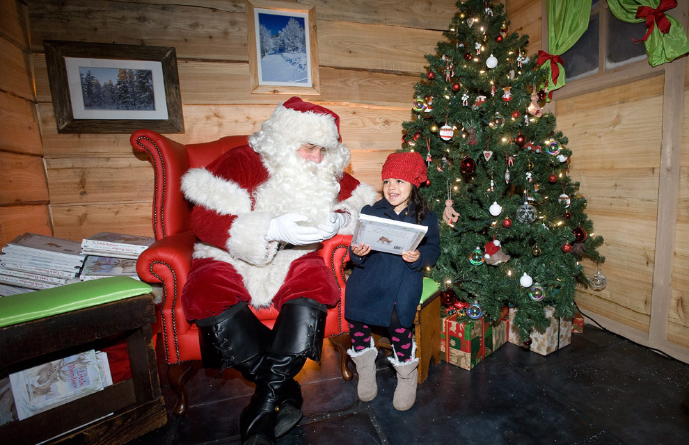 En Londres, Papá Noel se prepara ya para unas Navidades con distanciamiento social