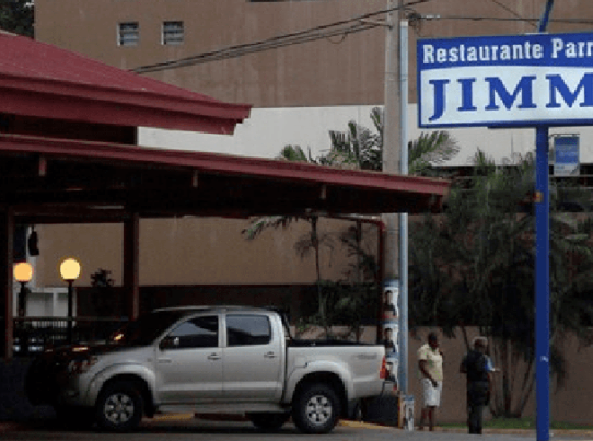 Restaurante Jimmy se disculpa por permitir  reunión del PRD