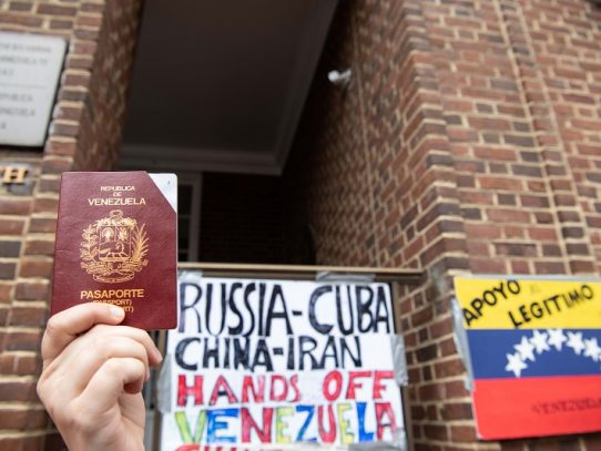 Canadá aceptará pasaportes venezolanos vencidos