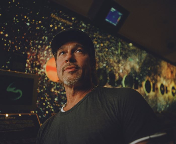 Brad Pitt, entre estrellas y planetas