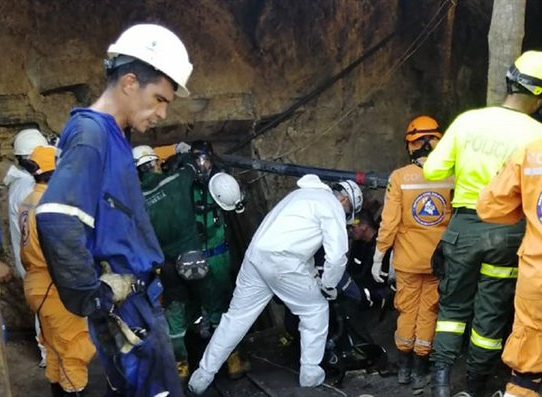 Aumentan a nueve los fallecidos en una explosión minera en Colombia