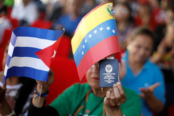 Rusia y Cuba podrían acabar (de verdad) con la crisis venezolana