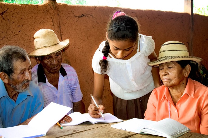 Más de 76 mil personas alfabetizadas en Panamá durante la última década