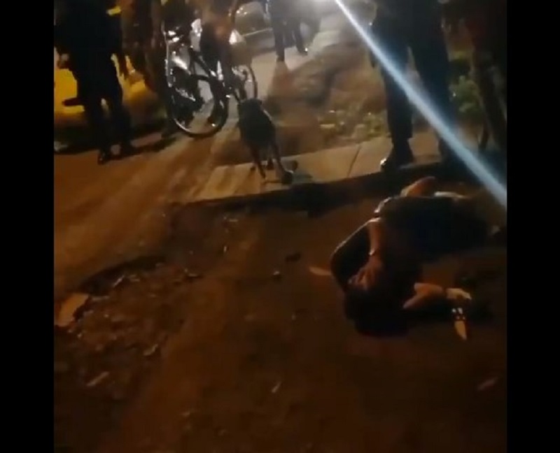 Residentes de Pacora someten a un hombre que intentó robarle a una señora