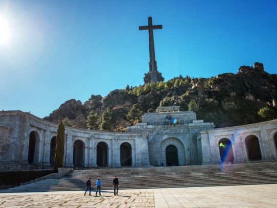 Mientras España se prepara para exhumar a Franco, debe enfrentarse a los otros 33.000 con los que comparte su tumba