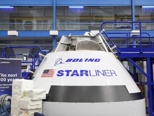 Boeing prueba su cápsula espacial y reporta problema con un paracaídas