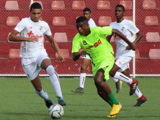Selección Sub-15 cayó ante la reserva del Tauro FC