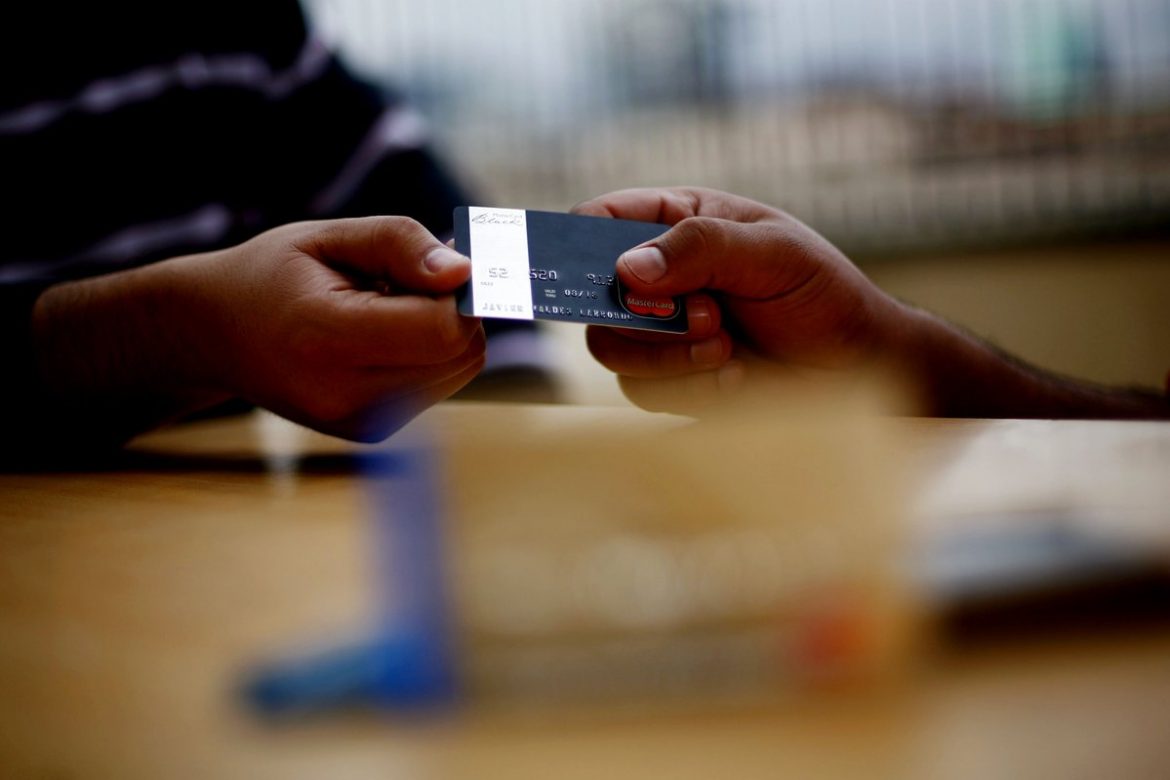 Reportan en Chile robo de información de más de 41.000 tarjetas de crédito