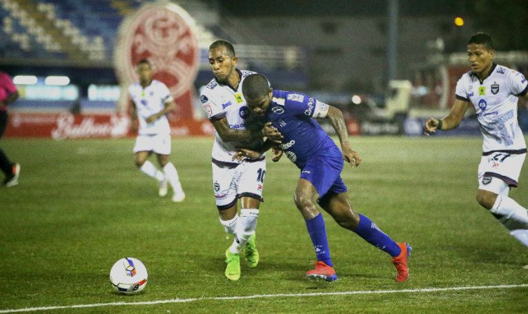 Árabe Unido y Tauro FC. se enfrentan hoy en el Javier Cruz del Antes y Oficios